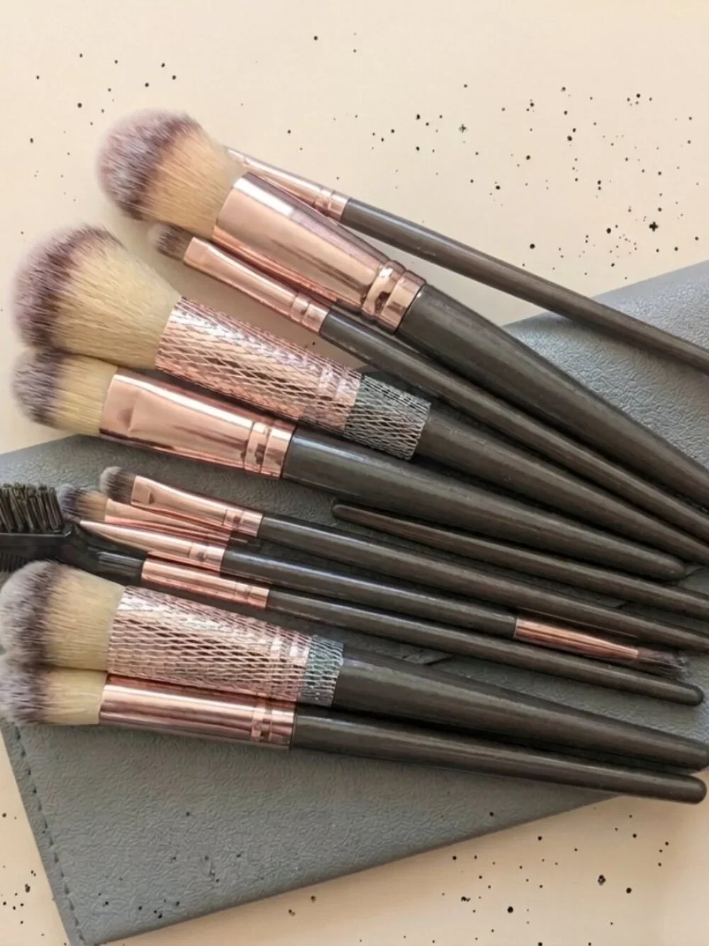 Makeup Brush Set w/ Gray Pouch | Rose Gold Cosmetic Brushes